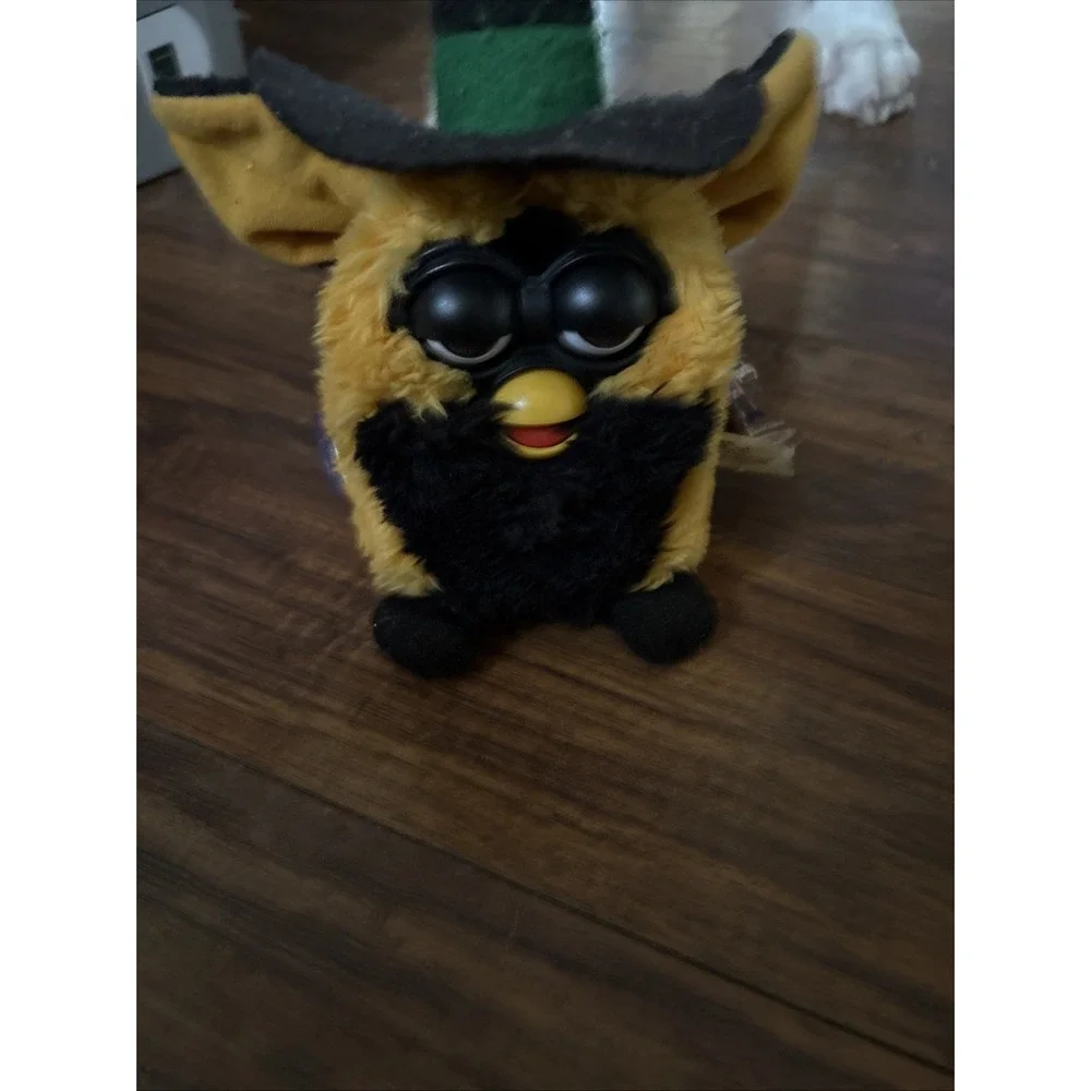1999 FURBY  Autumn Special Limited Edition 70-887 NUMBERED Tiger Electronics